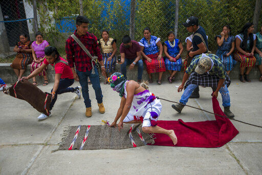 APTOPIX Virus Outbreak Guatemala Holy Week